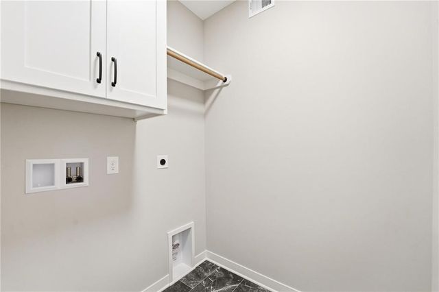 8216 NW 89th Terrace, Kansas City, MO 64153