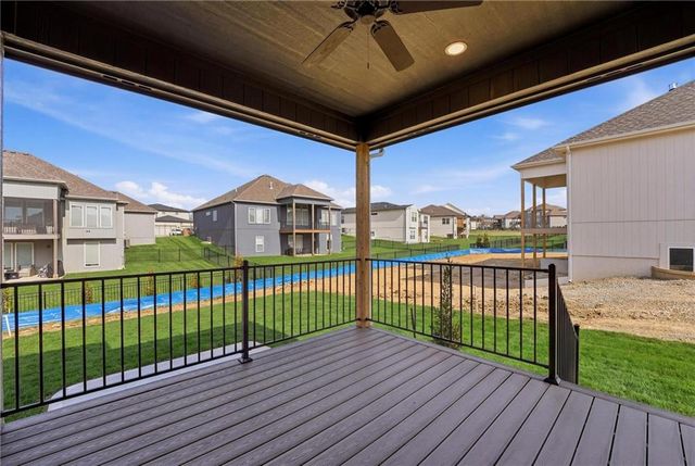 8216 NW 89th Terrace, Kansas City, MO 64153