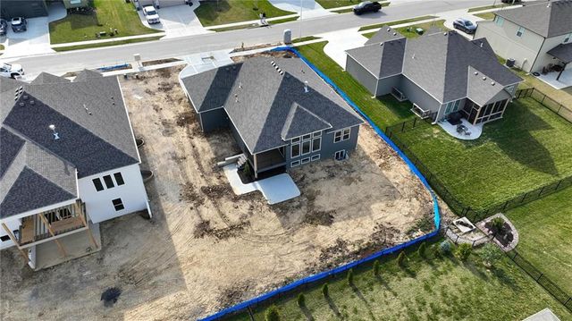 8216 NW 89th Terrace, Kansas City, MO 64153