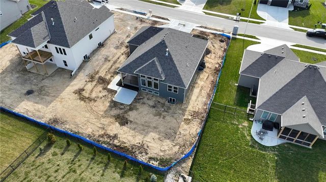 8216 NW 89th Terrace, Kansas City, MO 64153