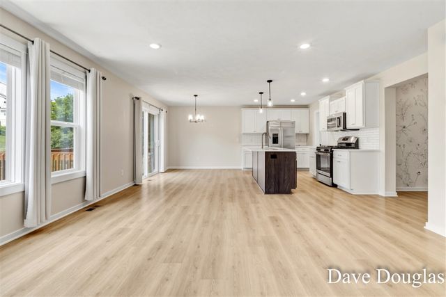 237 Young Court, Rockford, MI 49341