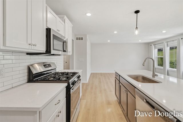 237 Young Court, Rockford, MI 49341