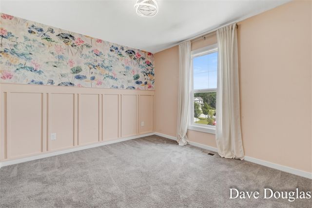 237 Young Court, Rockford, MI 49341