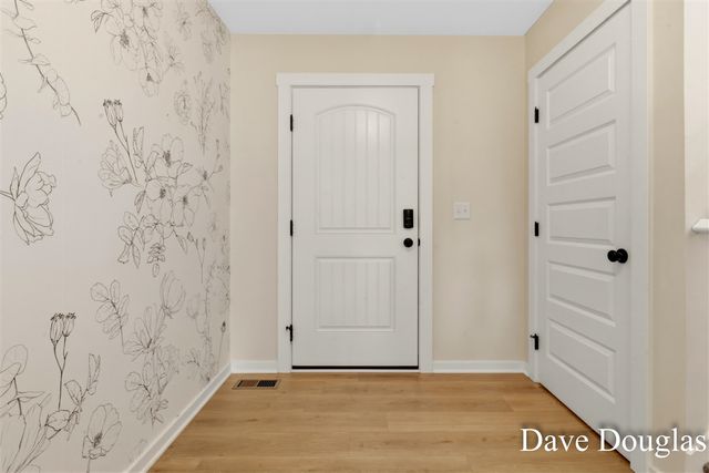 237 Young Court, Rockford, MI 49341