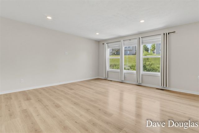 237 Young Court, Rockford, MI 49341