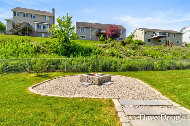 237 Young Court, Rockford, MI 49341