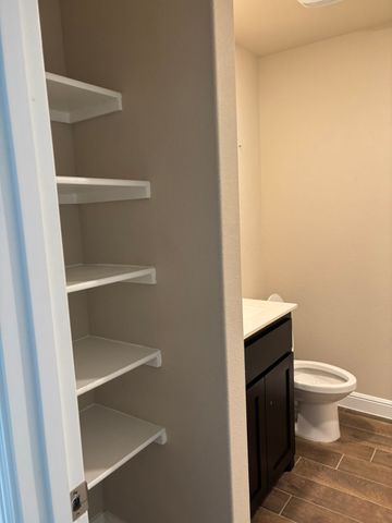 608 Breckenridge Park Drive, Alvarado, TX 76009