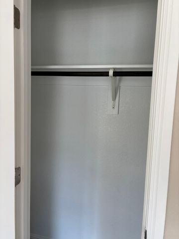 608 Breckenridge Park Drive, Alvarado, TX 76009