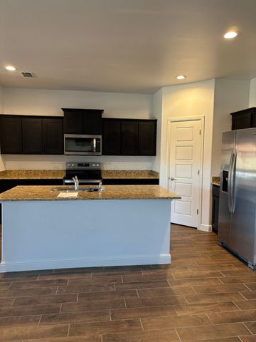 608 Breckenridge Park Drive, Alvarado, TX 76009