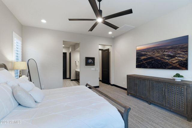 2826 E PIKE Street, Phoenix, AZ 85050
