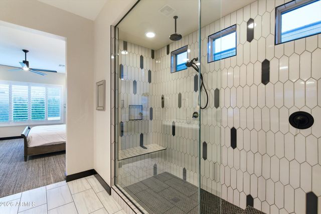2826 E PIKE Street, Phoenix, AZ 85050