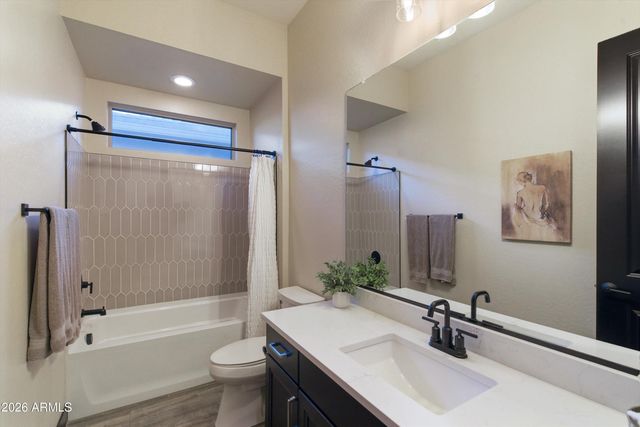 2826 E PIKE Street, Phoenix, AZ 85050