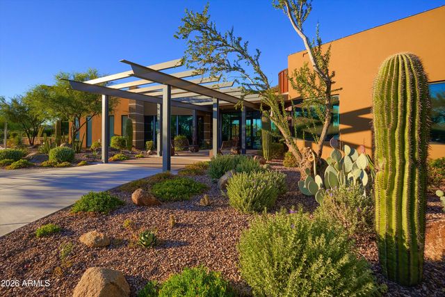 2826 E PIKE Street, Phoenix, AZ 85050