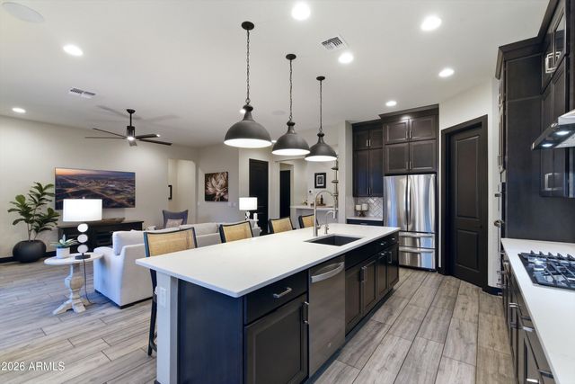 2826 E PIKE Street, Phoenix, AZ 85050