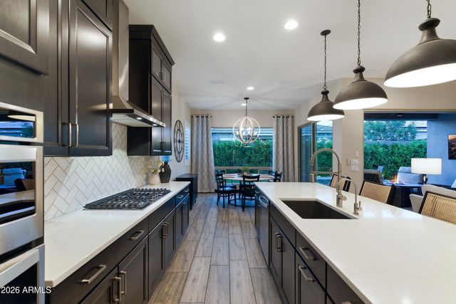 2826 E PIKE Street, Phoenix, AZ 85050