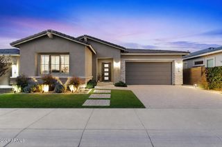 2826 E PIKE Street, Phoenix, AZ 85050
