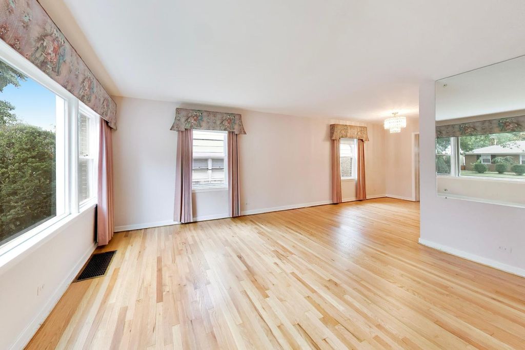 5228 Davis Street, Skokie, IL 60077 — photo 3