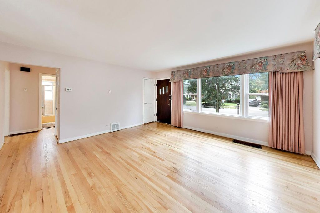 5228 Davis Street, Skokie, IL 60077 — photo 5