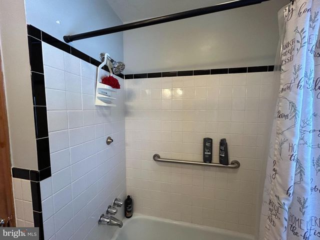 144 ANNAPOLIS RD, Pennsville, NJ 08070