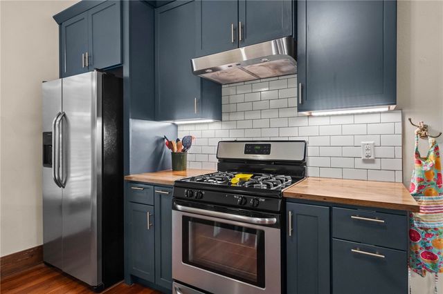 10093 Oklahoma Drive, Rogers, AR 72758