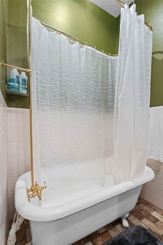 10093 Oklahoma Drive, Rogers, AR 72758