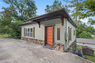 10093 Oklahoma Drive, Rogers, AR 72758