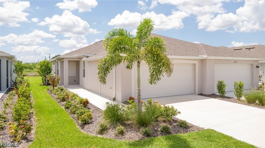 20601 Hazelnut CT, Lehigh Acres, FL 33936