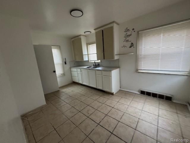 19400 Montrose, Detroit, MI 48235