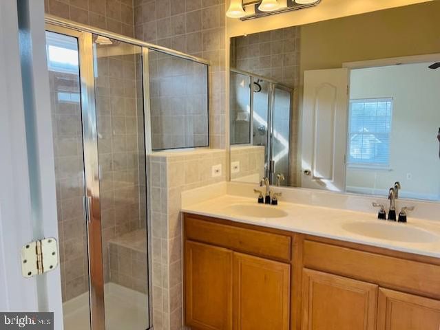 740 COLLINGTON CT, Woodbridge, VA 22191