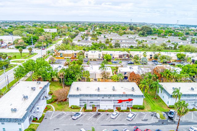 1166 6th Avenue B8, Vero Beach, FL 32960