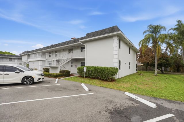 1166 6th Avenue B8, Vero Beach, FL 32960