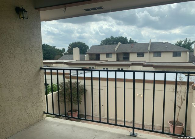 5838 ROYAL BND, San Antonio, TX 78239