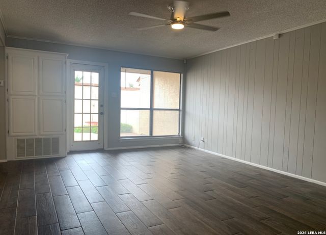5838 ROYAL BND, San Antonio, TX 78239