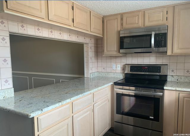 5838 ROYAL BND, San Antonio, TX 78239