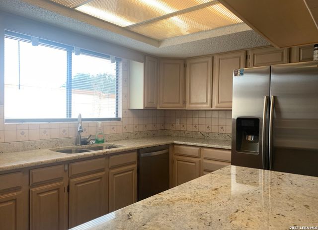 5838 ROYAL BND, San Antonio, TX 78239