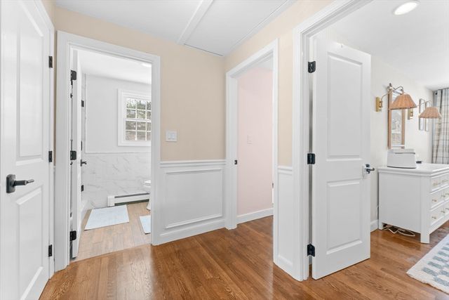 16 Laurel Dr, Medfield, MA 02052