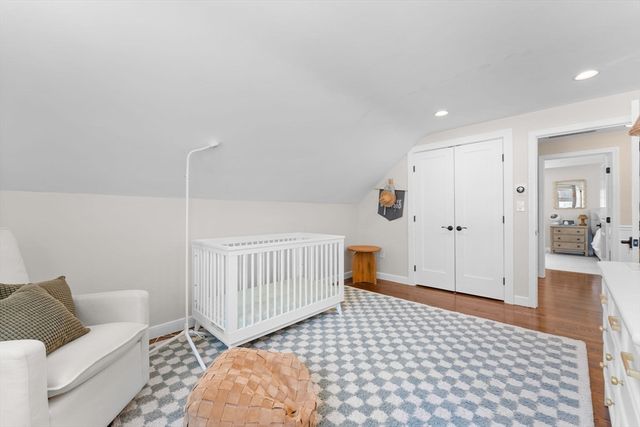 16 Laurel Dr, Medfield, MA 02052