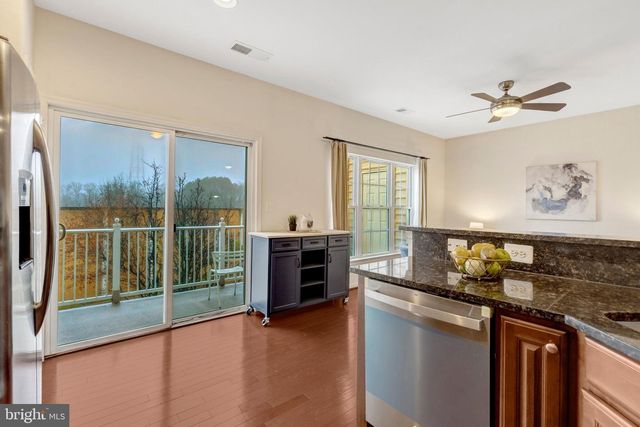 4479-B BEACON GROVE CIR, Fairfax, VA 22033