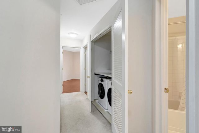 4479-B BEACON GROVE CIR, Fairfax, VA 22033