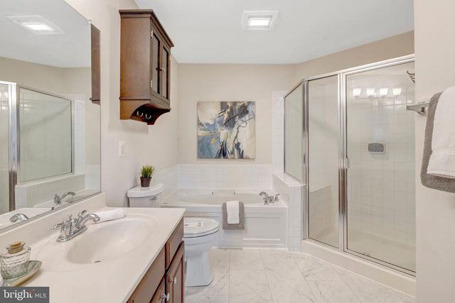 4479-B BEACON GROVE CIR, Fairfax, VA 22033