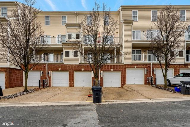 4479-B BEACON GROVE CIR, Fairfax, VA 22033
