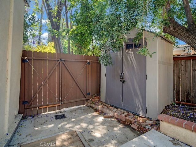 5338 Campo Road, Woodland Hills, CA 91364