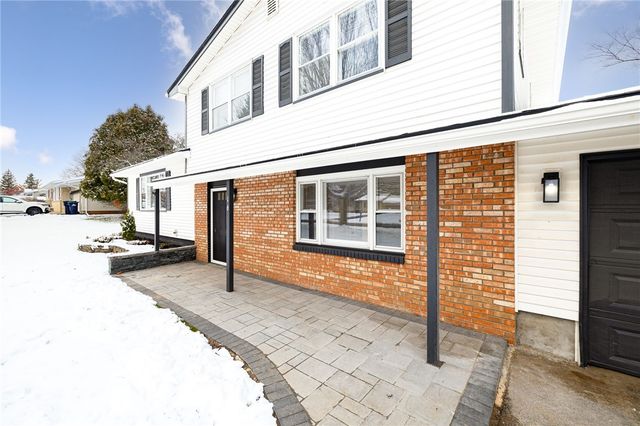 16 McNair Drive, Chili, NY 14624