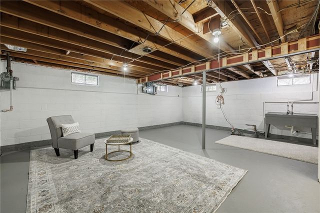 16 McNair Drive, Chili, NY 14624