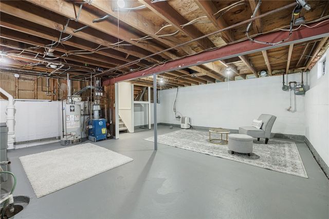 16 McNair Drive, Chili, NY 14624