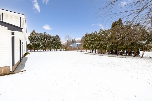 16 McNair Drive, Chili, NY 14624