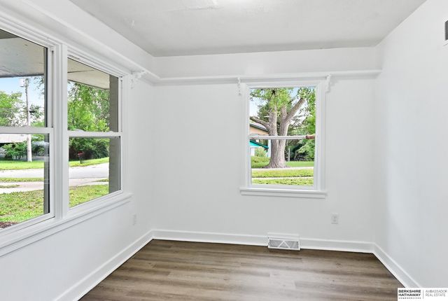 5400 W Benton Street, Lincoln, NE 68524