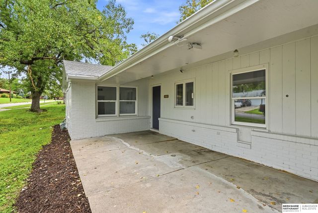 5400 W Benton Street, Lincoln, NE 68524