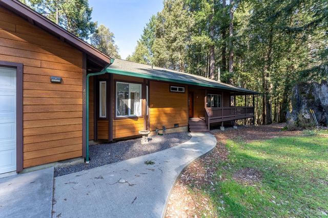 4862 Blue Lake Rd, Willits, CA 95490