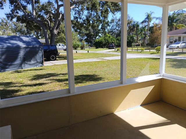 10611 DIXON DRIVE, Seminole, FL 33772